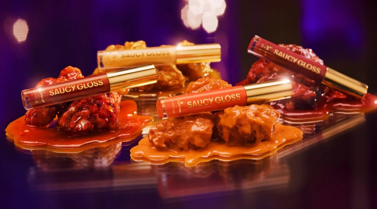 winky lux x applebees saucy gloss