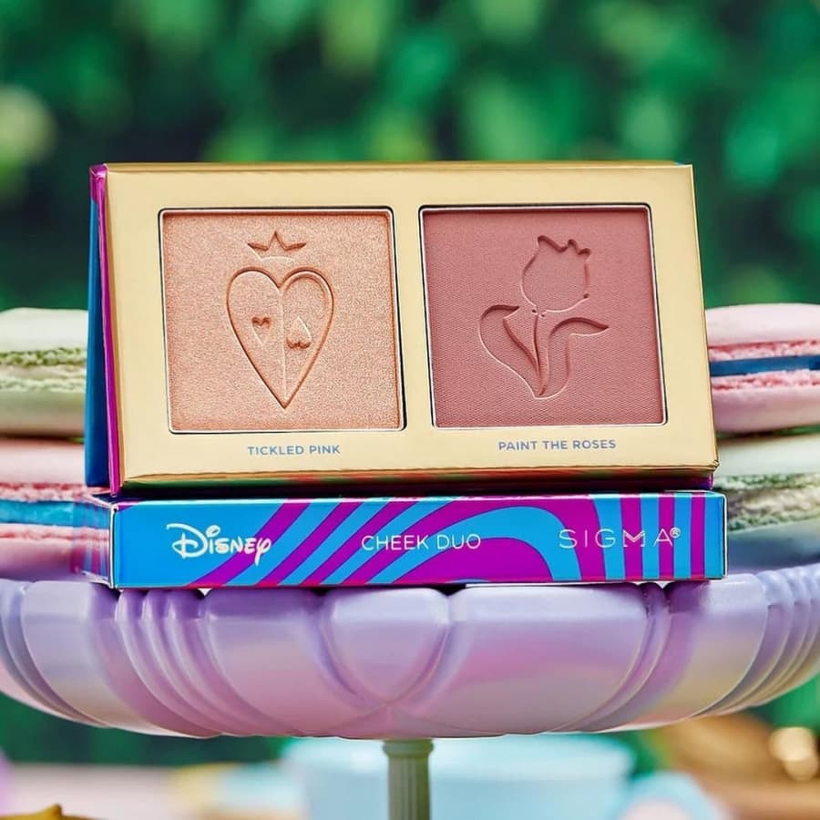 sigma x disney alice in wonderland blush duo