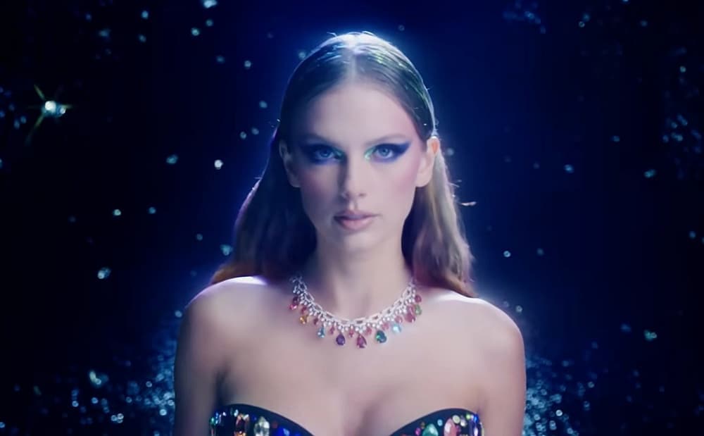 taylor swift bejeweled makeup looks